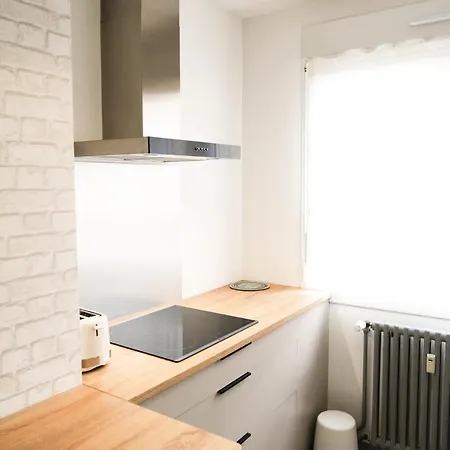 公寓 Le Chambord 拉瓦勒